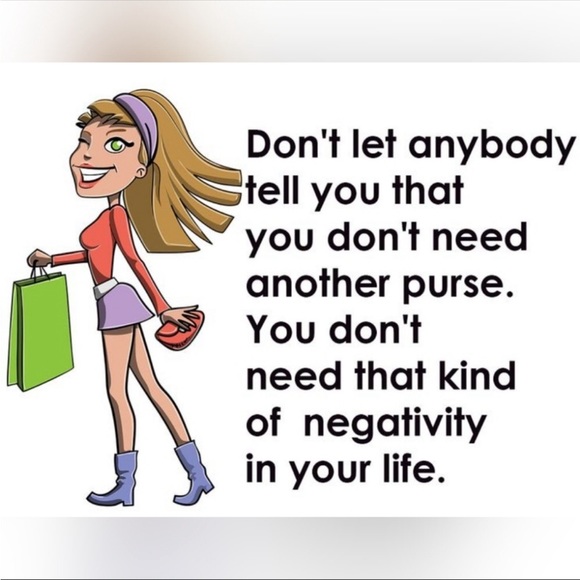 👜👛💕❤️🤩 - Picture 1 of 1